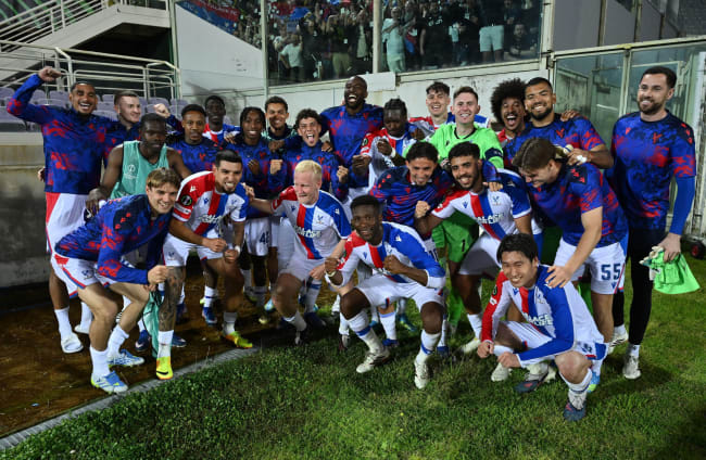 Crystal Palace players celebrate.
