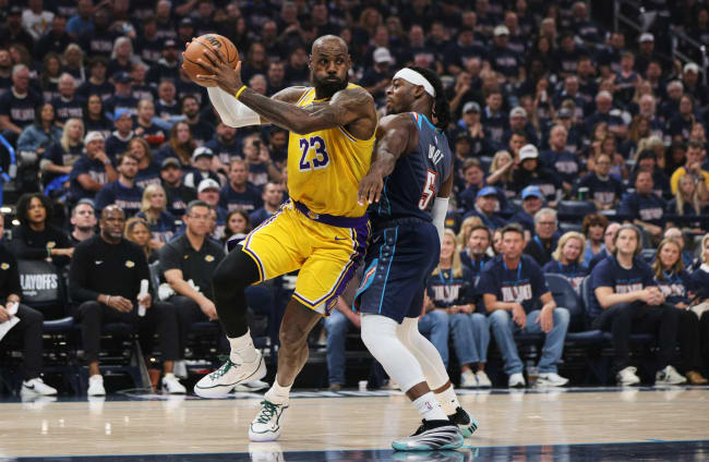 LeBron James drives to the basket against Oklahoma City Thunder.