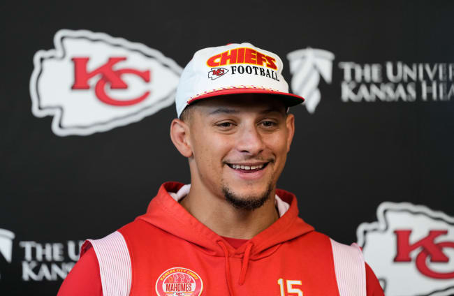 Kansas City Chiefs extend Mahomes contract in deal worth reported $504m ...