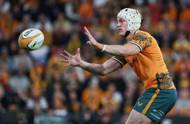 Australia back Meredith as playmaker, New Zealand make three changes ...